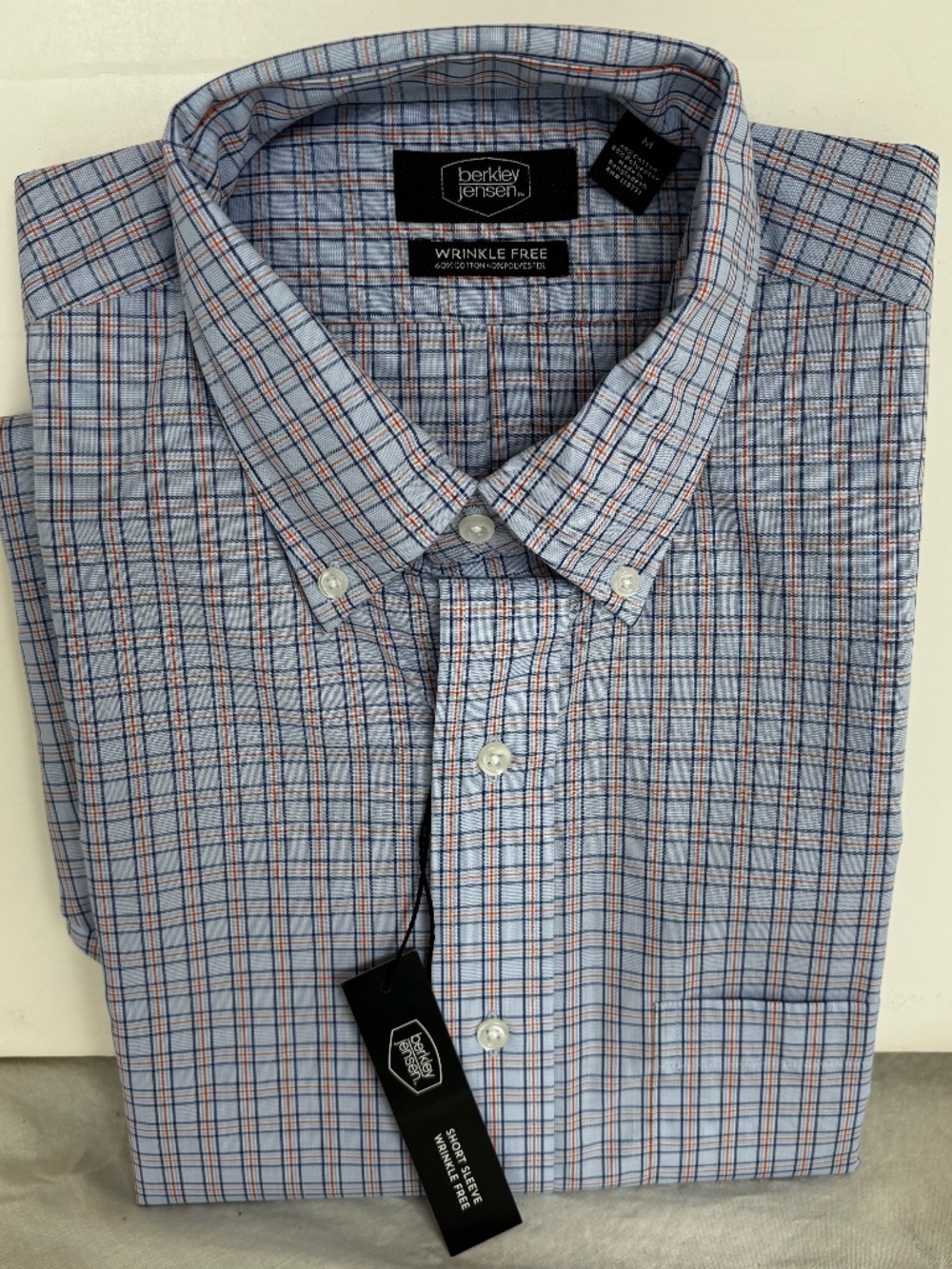 Berkley & Jensen Wrinkle-Free Short Sleeve Shirt – Size Medium